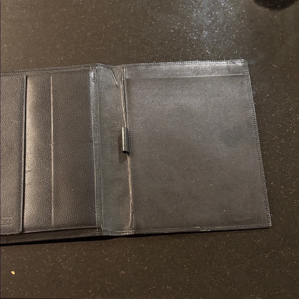 Versace Elegant Padfolio View 3